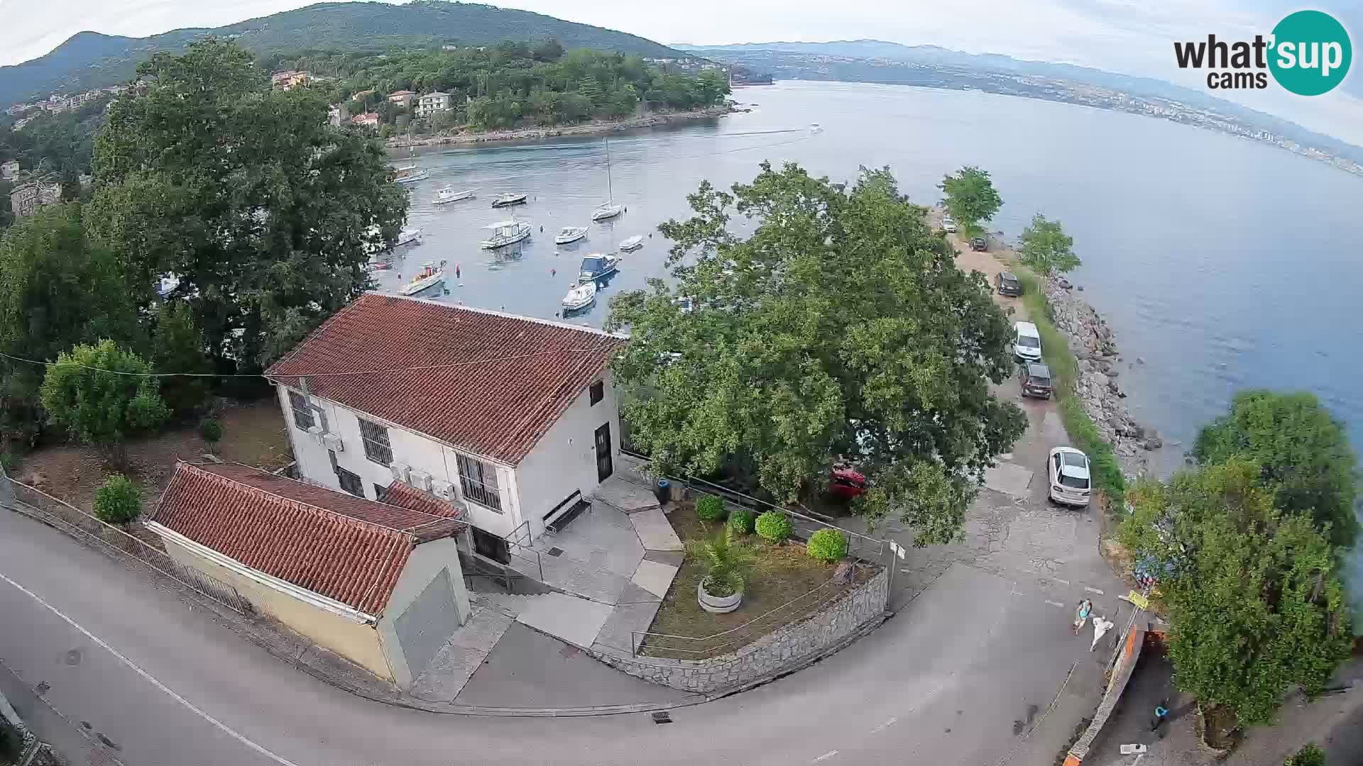 Ika Harbor Webcam – LIVE View of the Harbor and Opatija Lights
