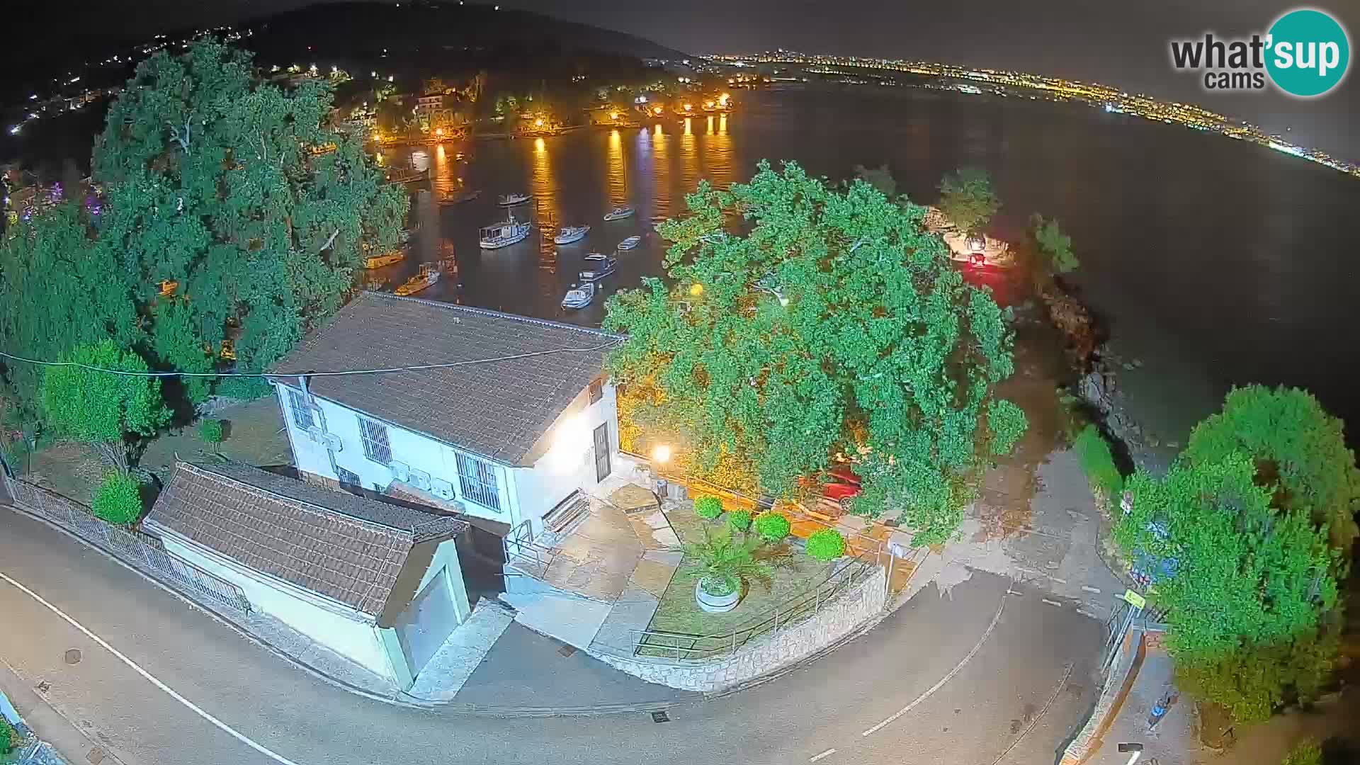 Ika Harbor Webcam – LIVE View of the Harbor and Opatija Lights