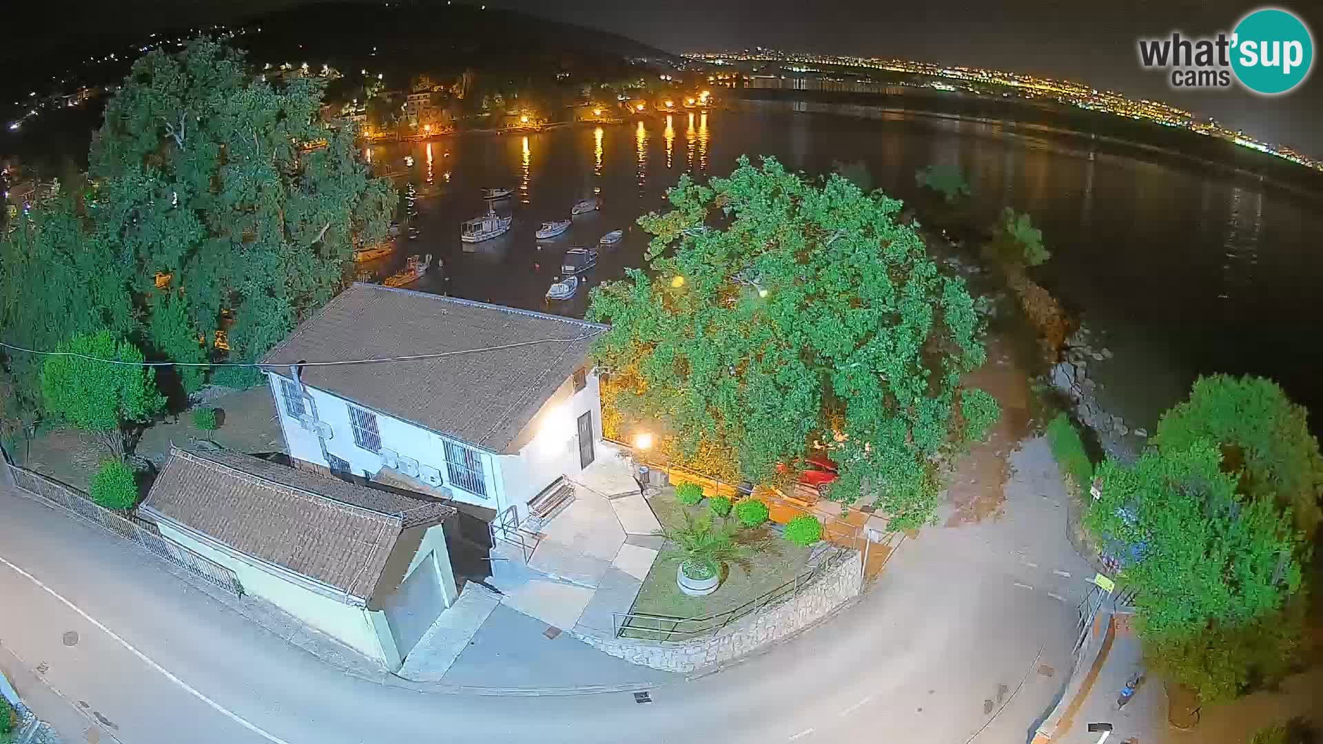 Ika Harbor Webcam – LIVE View of the Harbor and Opatija Lights