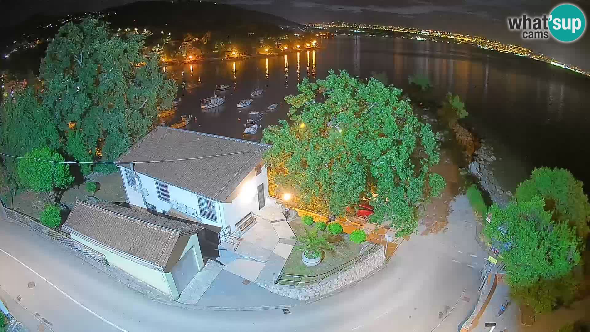 Ika Harbor Webcam – LIVE View of the Harbor and Opatija Lights