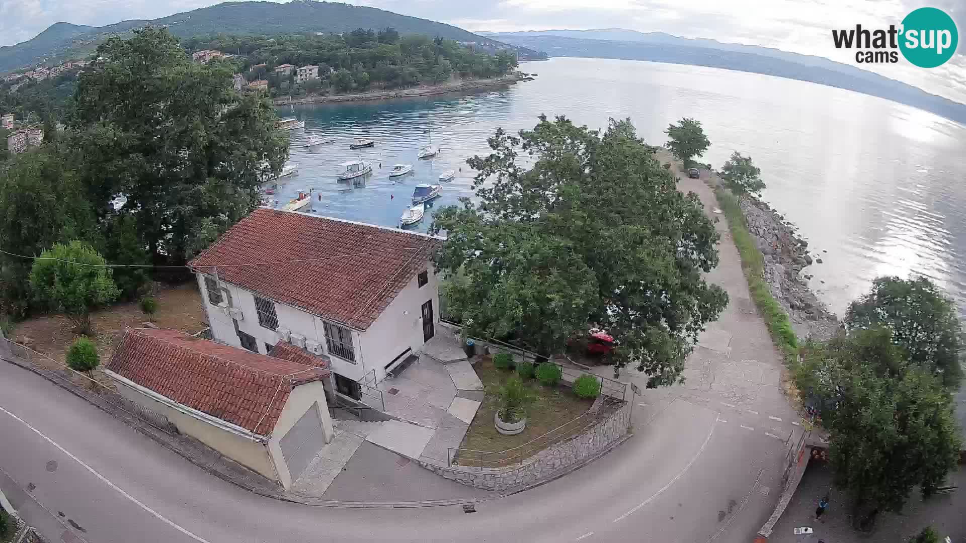 Ika Harbor Webcam – LIVE View of the Harbor and Opatija Lights