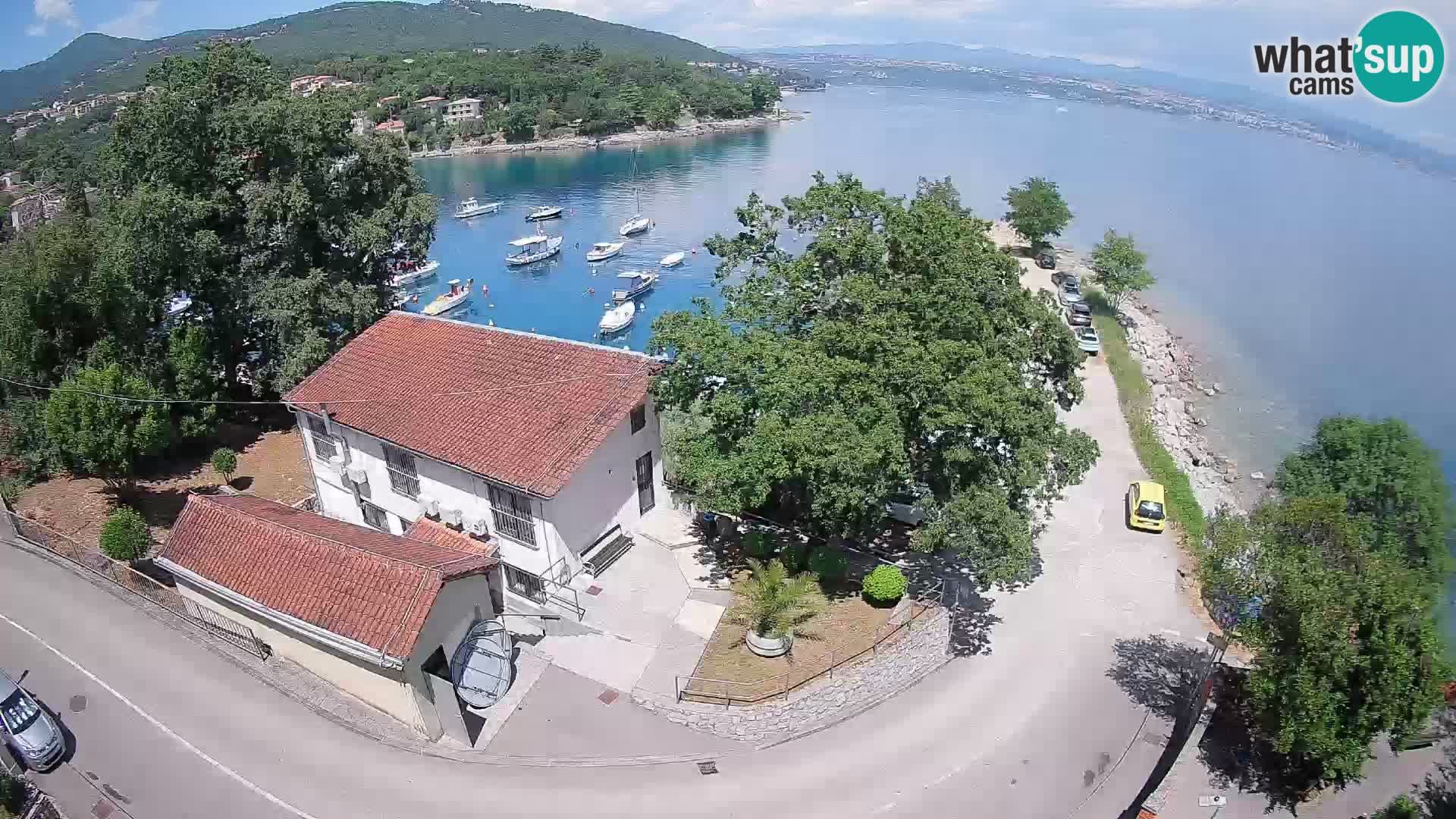 Ika Harbor Webcam – LIVE View of the Harbor and Opatija Lights