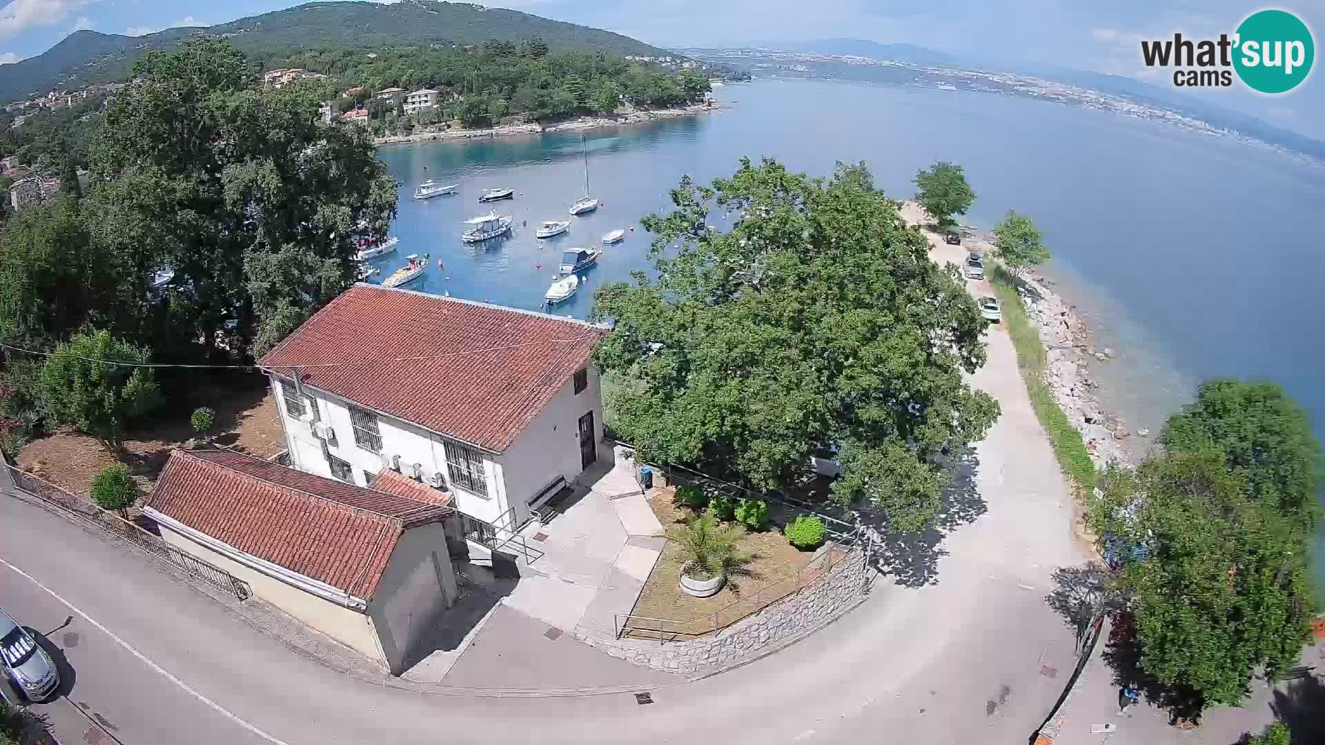 Ika Harbor Webcam – LIVE View of the Harbor and Opatija Lights