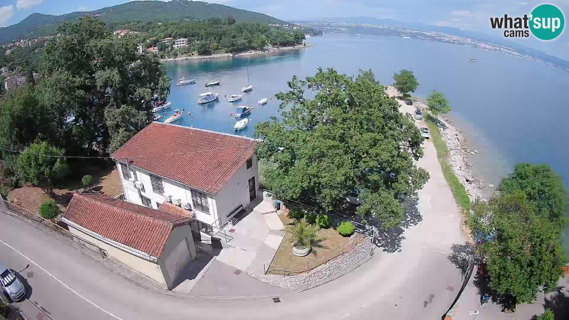 Ika Harbor Webcam – LIVE View of the Harbor and Opatija Lights