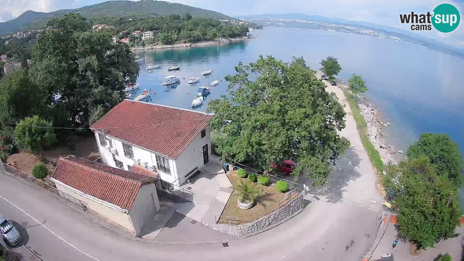 Ika Harbor Webcam – LIVE View of the Harbor and Opatija Lights