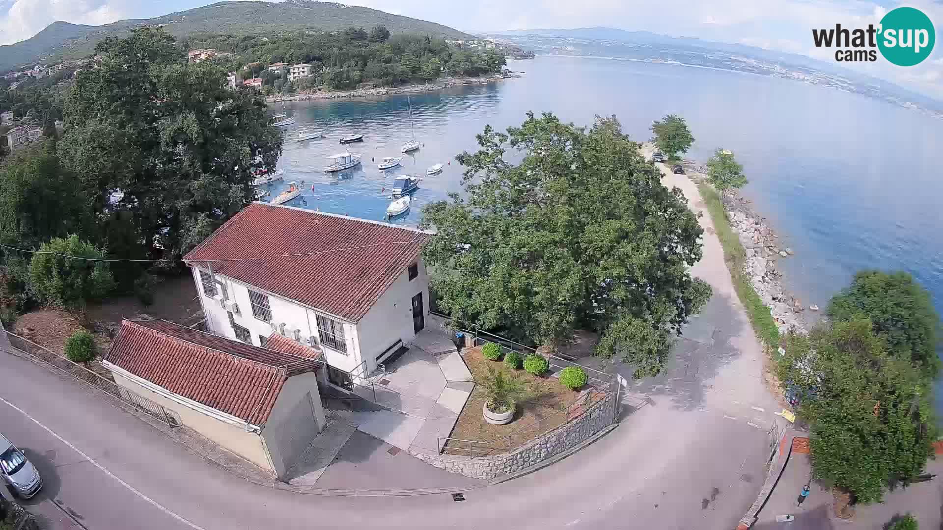 Ika Harbor Webcam – LIVE View of the Harbor and Opatija Lights