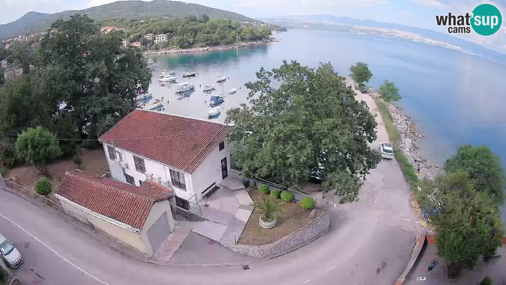 Ika Harbor Webcam – LIVE View of the Harbor and Opatija Lights