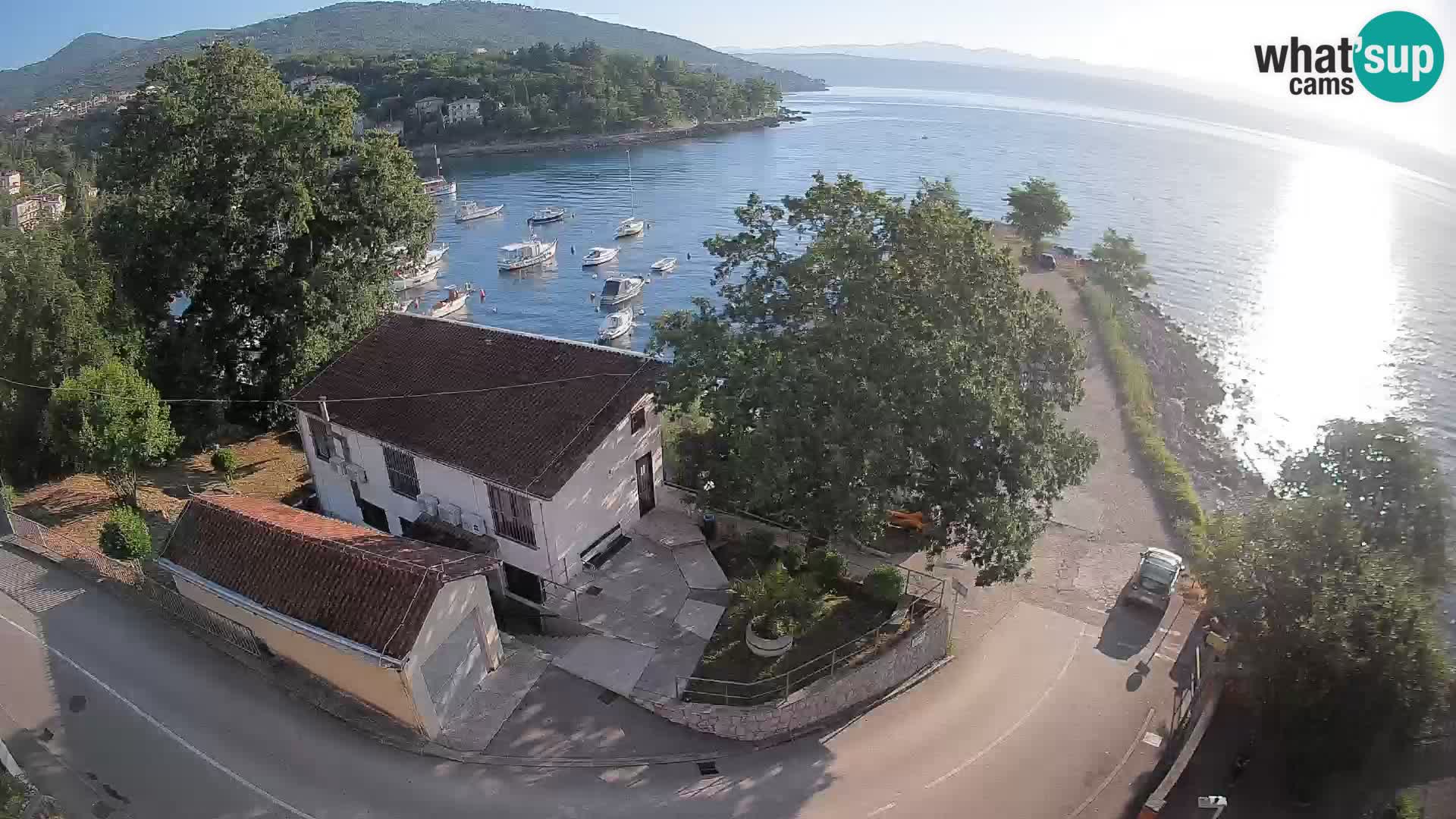 Ika Harbor Webcam – LIVE View of the Harbor and Opatija Lights