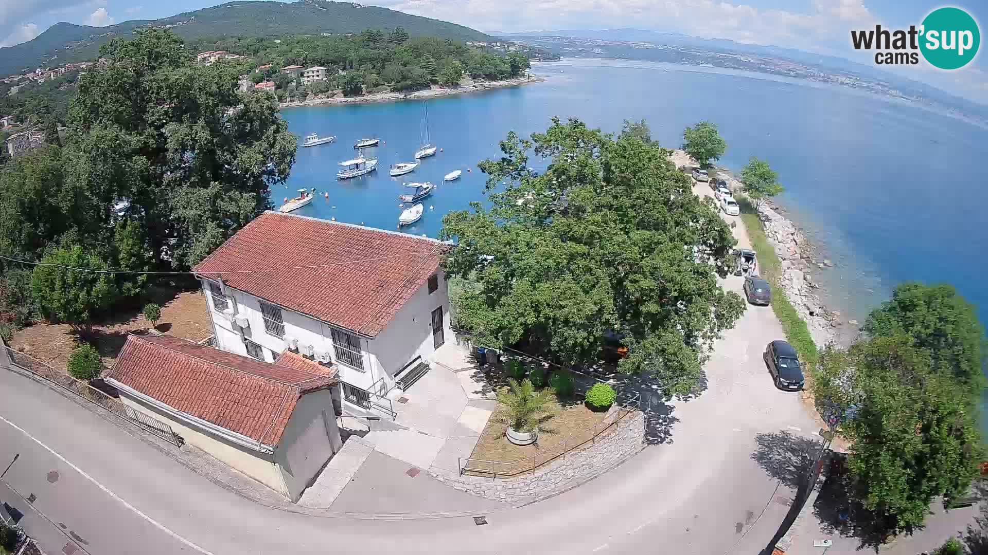 Ika Harbor Webcam – LIVE View of the Harbor and Opatija Lights