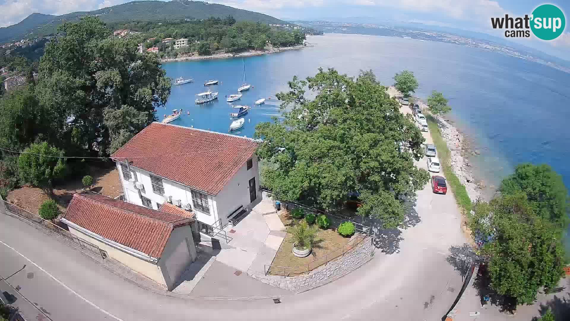 Ika Harbor Webcam – LIVE View of the Harbor and Opatija Lights