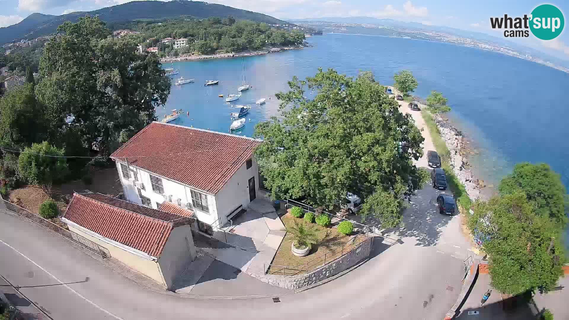 Ika Harbor Webcam – LIVE View of the Harbor and Opatija Lights