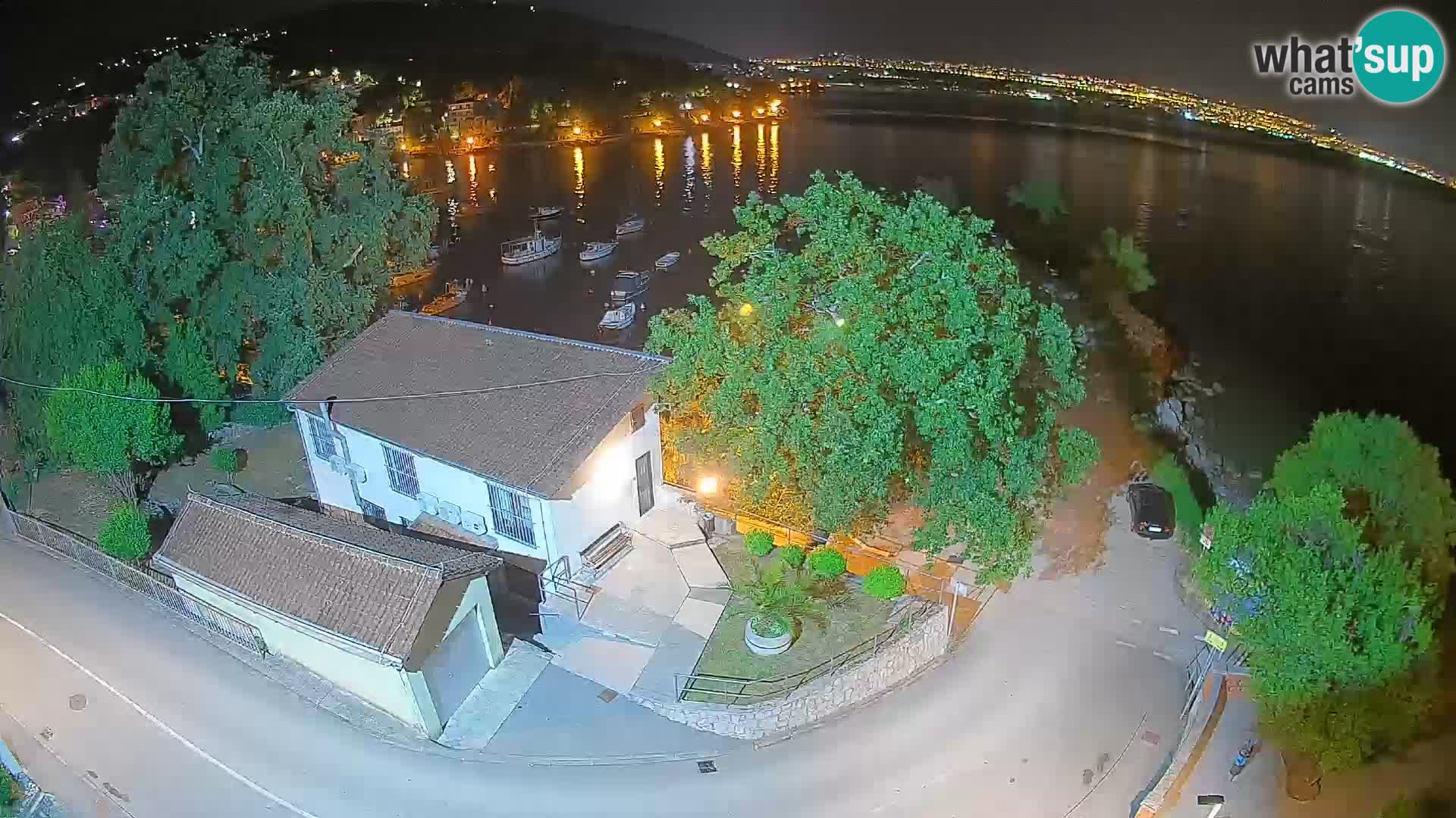 Ika Harbor Webcam – LIVE View of the Harbor and Opatija Lights