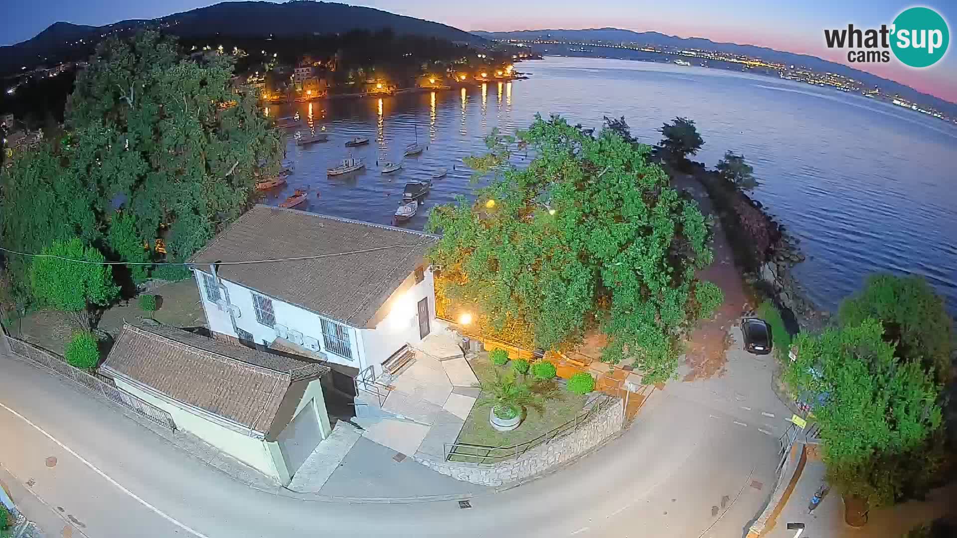Webcam puerto de Ika – Vista en directo y luces de Opatija