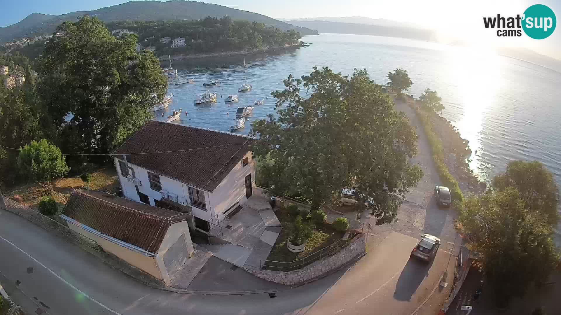Ika Harbor Webcam – LIVE View of the Harbor and Opatija Lights