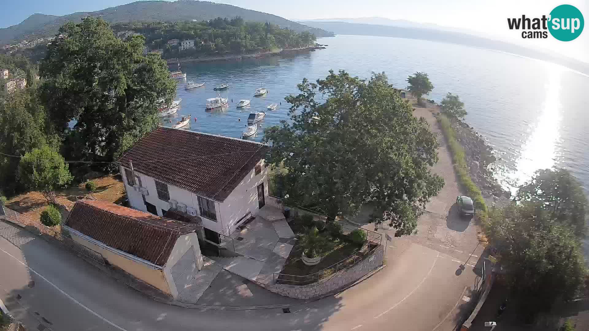 Ika Harbor Webcam – LIVE View of the Harbor and Opatija Lights