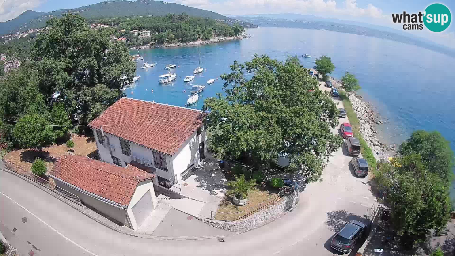 Ika Harbor Webcam – LIVE View of the Harbor and Opatija Lights