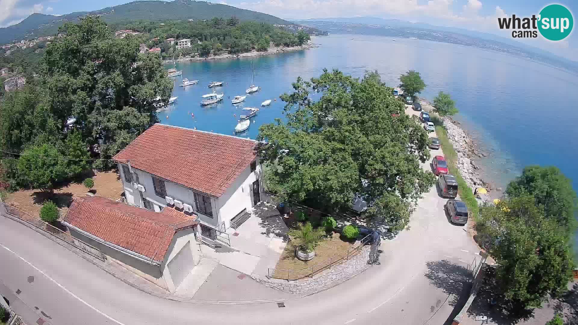 Ika Harbor Webcam – LIVE View of the Harbor and Opatija Lights