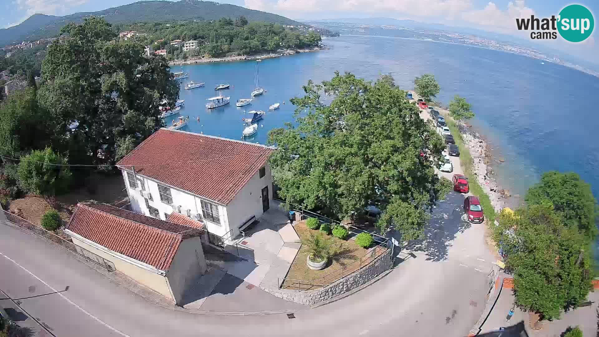 Web kamera luka Ika – Pogled uživo na luku i svjetla Opatije
