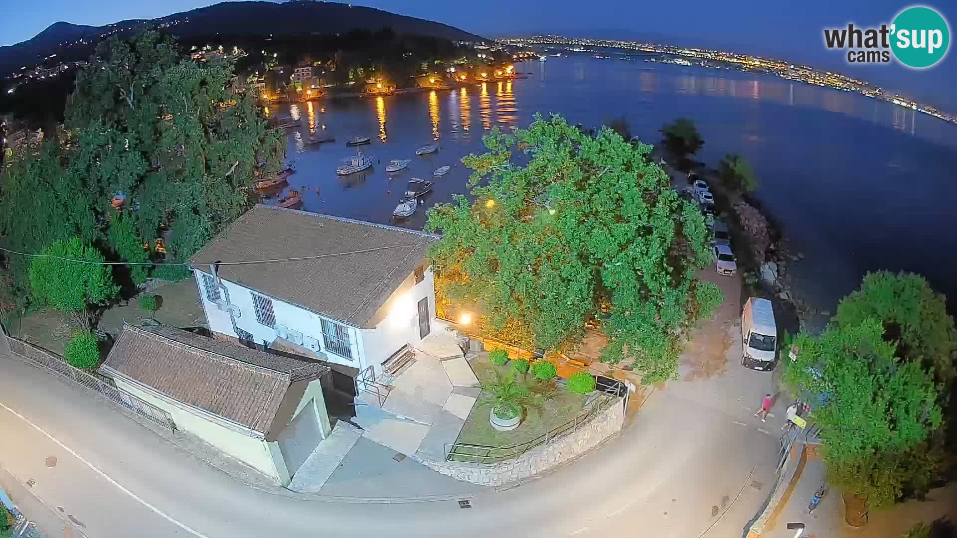 Ika Harbor Webcam – LIVE View of the Harbor and Opatija Lights