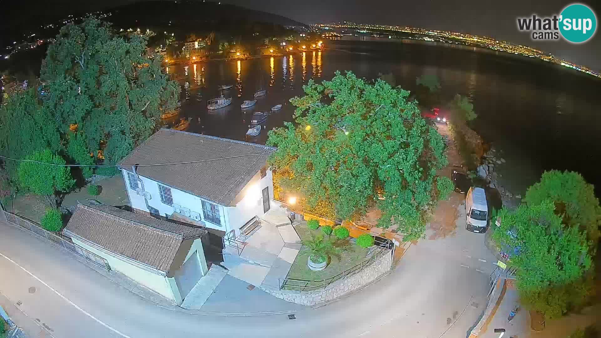 Ika Harbor Webcam – LIVE View of the Harbor and Opatija Lights