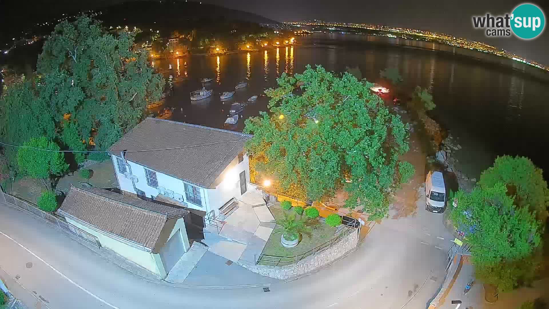 Webcam puerto de Ika – Vista en directo y luces de Opatija