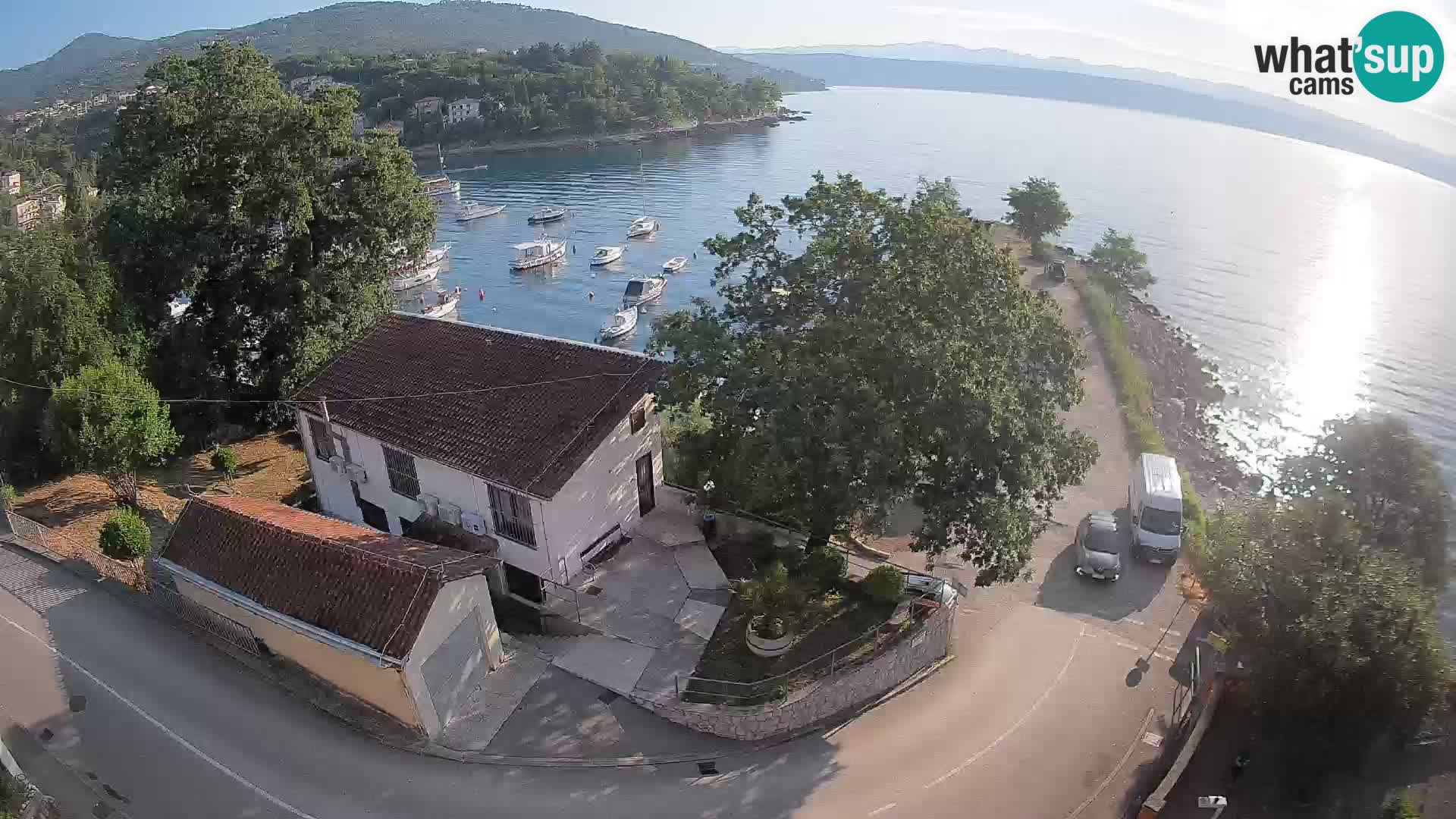Ika Harbor Webcam – LIVE View of the Harbor and Opatija Lights