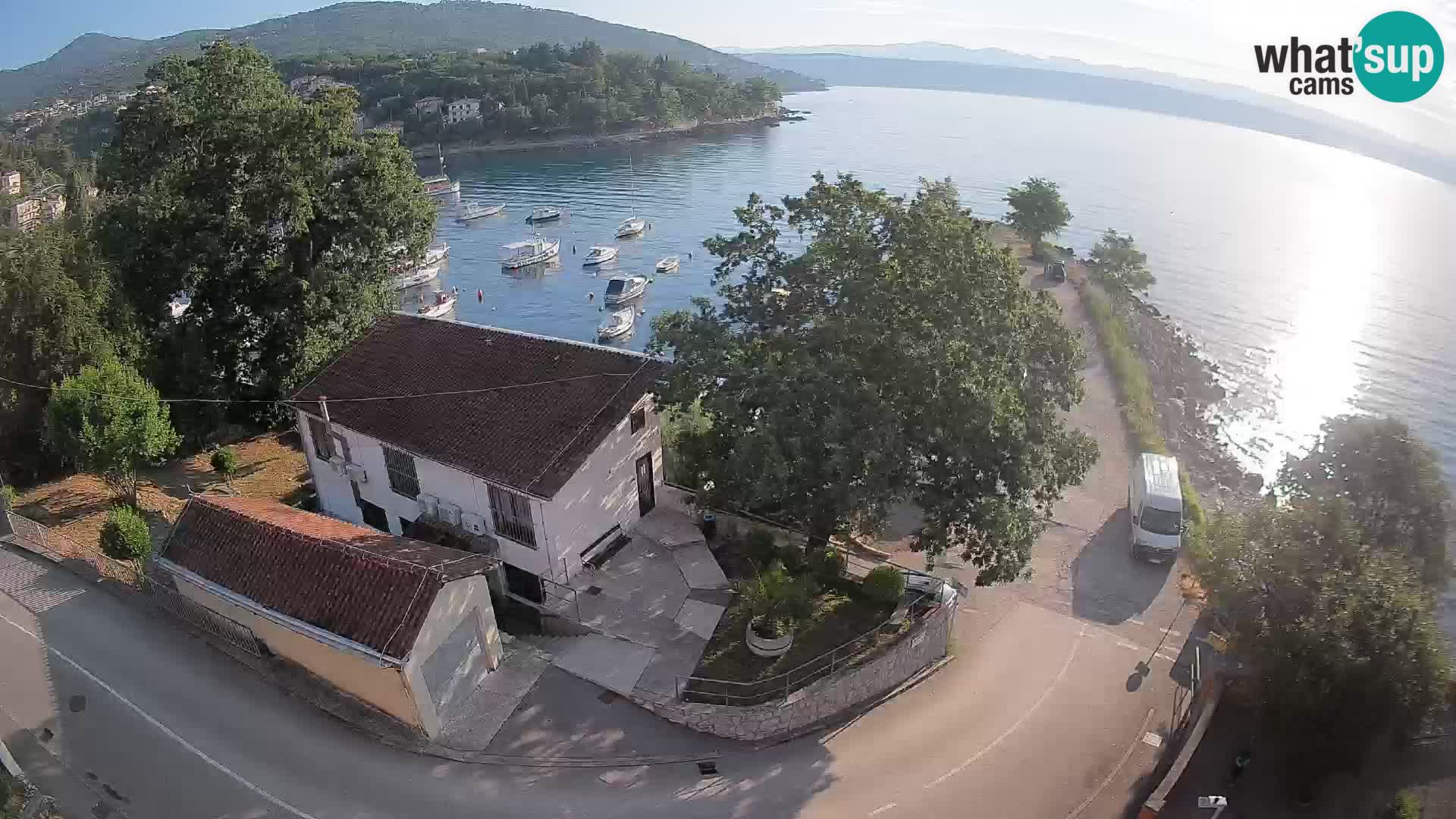 Ika Harbor Webcam – LIVE View of the Harbor and Opatija Lights