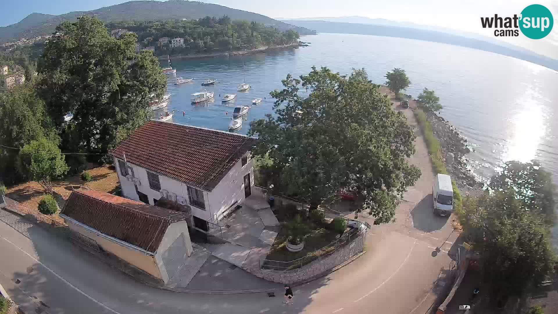 Ika Harbor Webcam – LIVE View of the Harbor and Opatija Lights