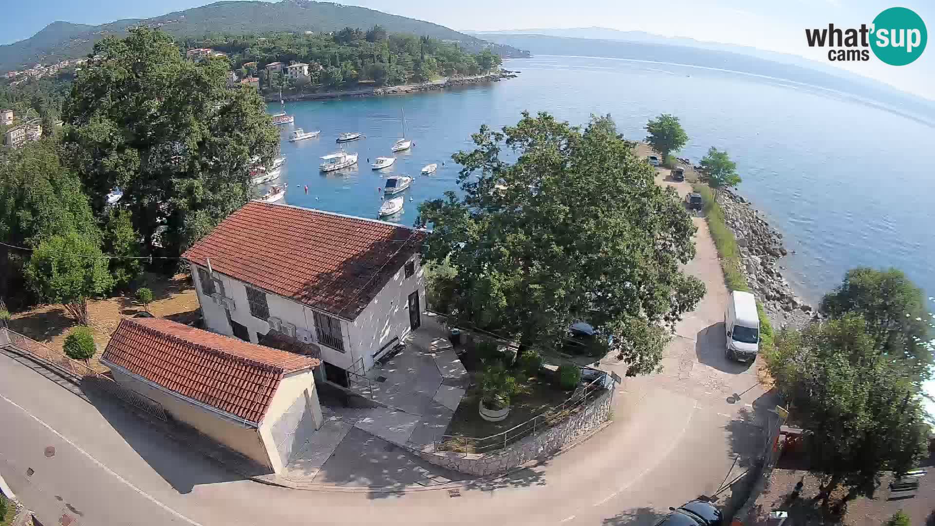 Ika Harbor Webcam – LIVE View of the Harbor and Opatija Lights