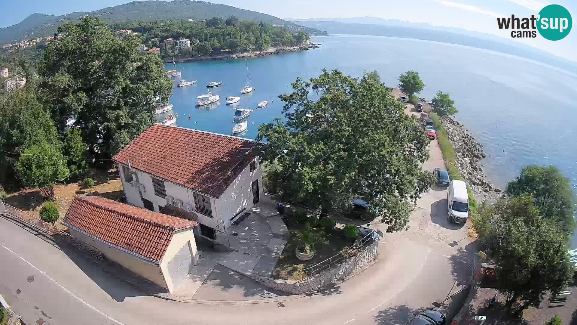 Ika Harbor Webcam – LIVE View of the Harbor and Opatija Lights
