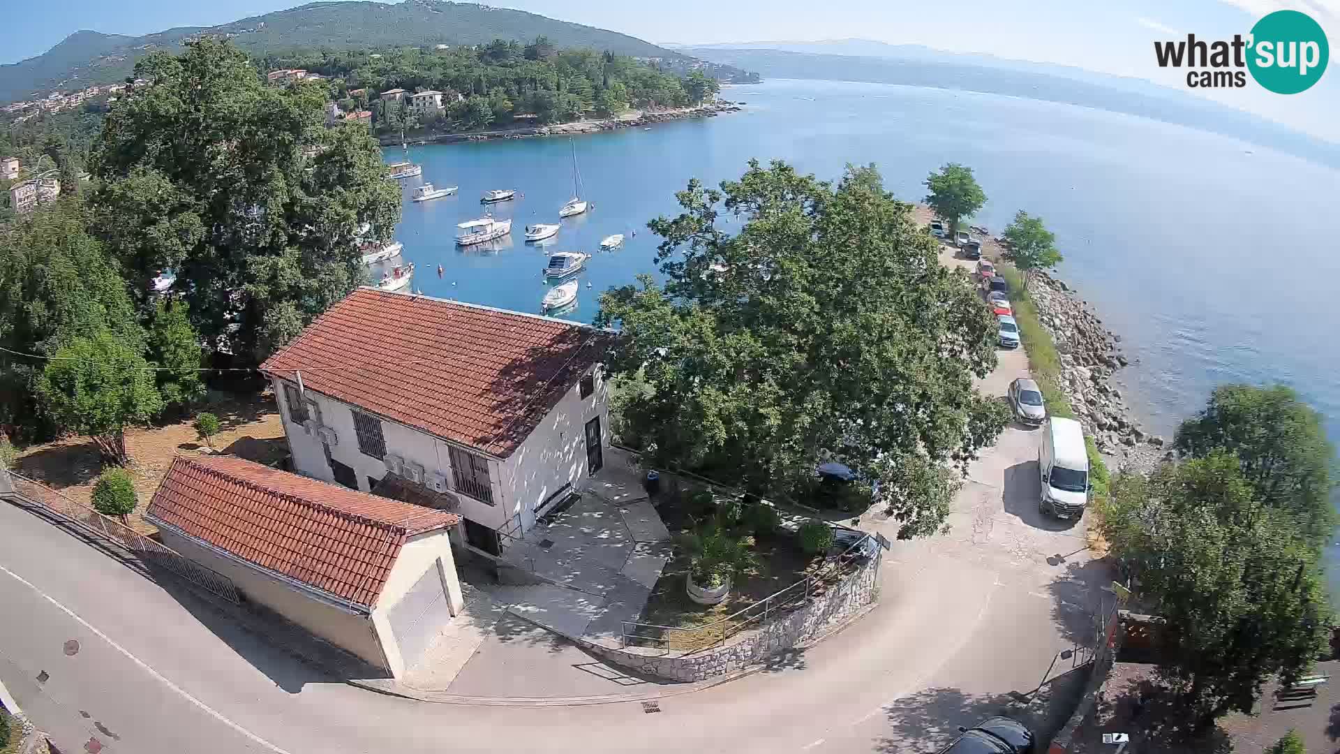 Ika Harbor Webcam – LIVE View of the Harbor and Opatija Lights