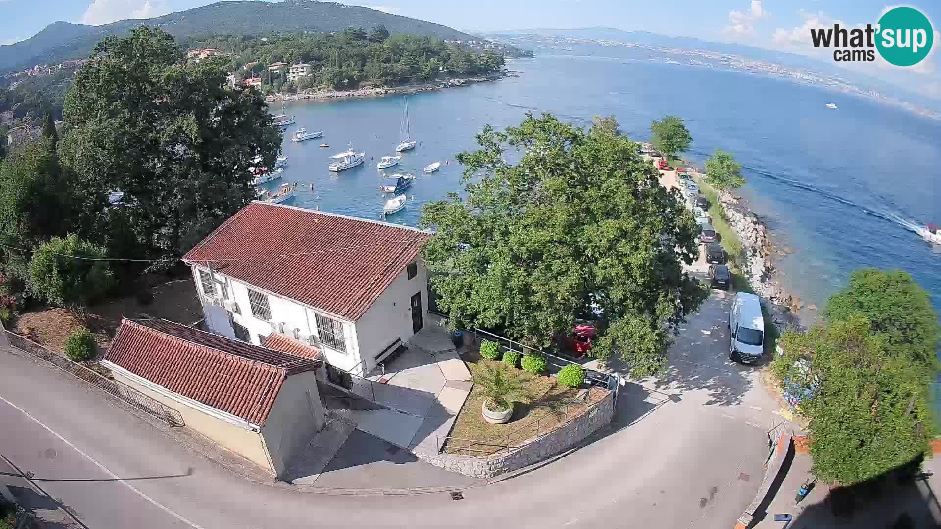 Ika Harbor Webcam – LIVE View of the Harbor and Opatija Lights