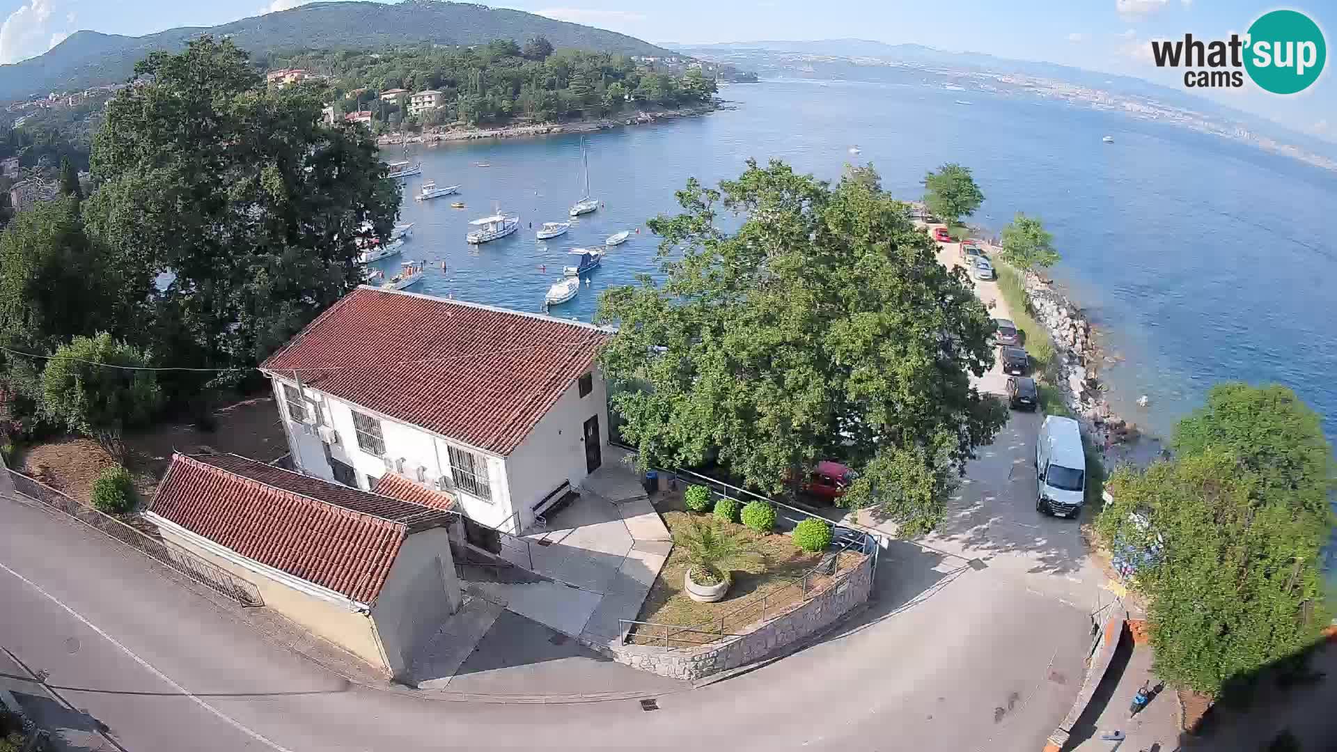 Ika Harbor Webcam – LIVE View of the Harbor and Opatija Lights