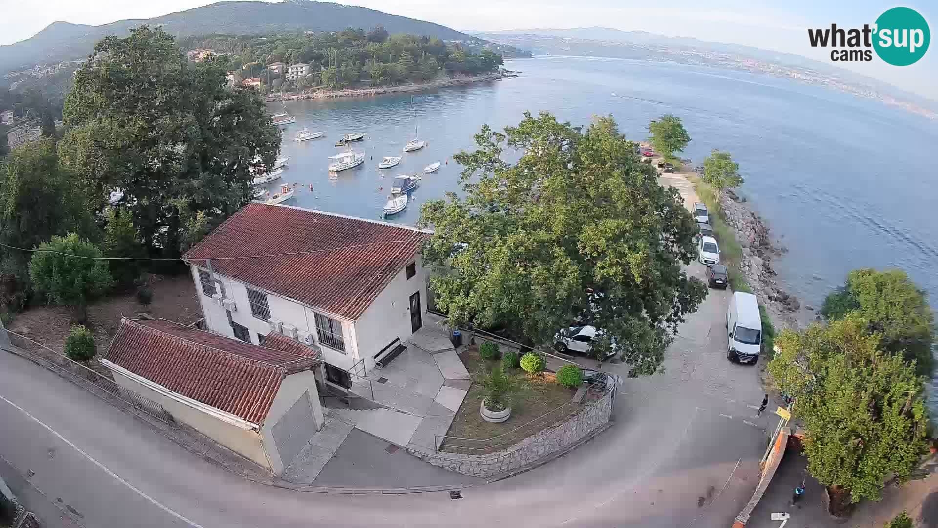 Ika Harbor Webcam – LIVE View of the Harbor and Opatija Lights