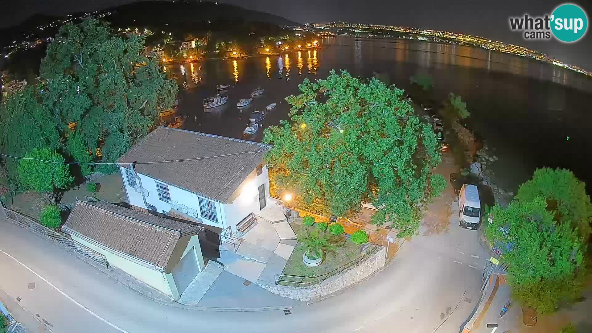Ika Harbor Webcam – LIVE View of the Harbor and Opatija Lights