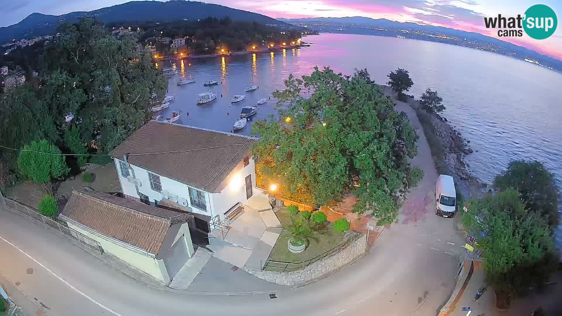 Webcam puerto de Ika – Vista en directo y luces de Opatija