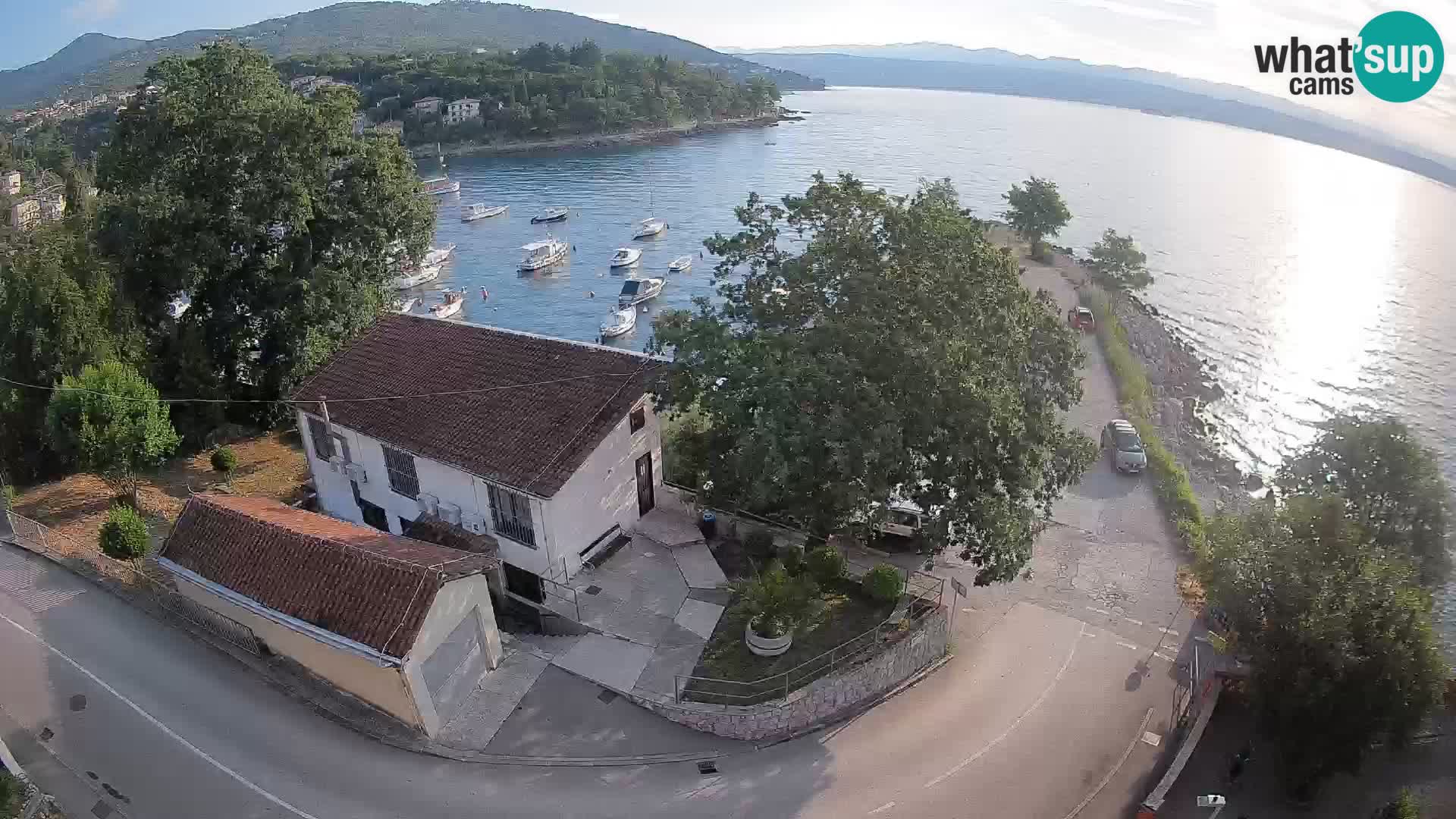 Ika Harbor Webcam – LIVE View of the Harbor and Opatija Lights