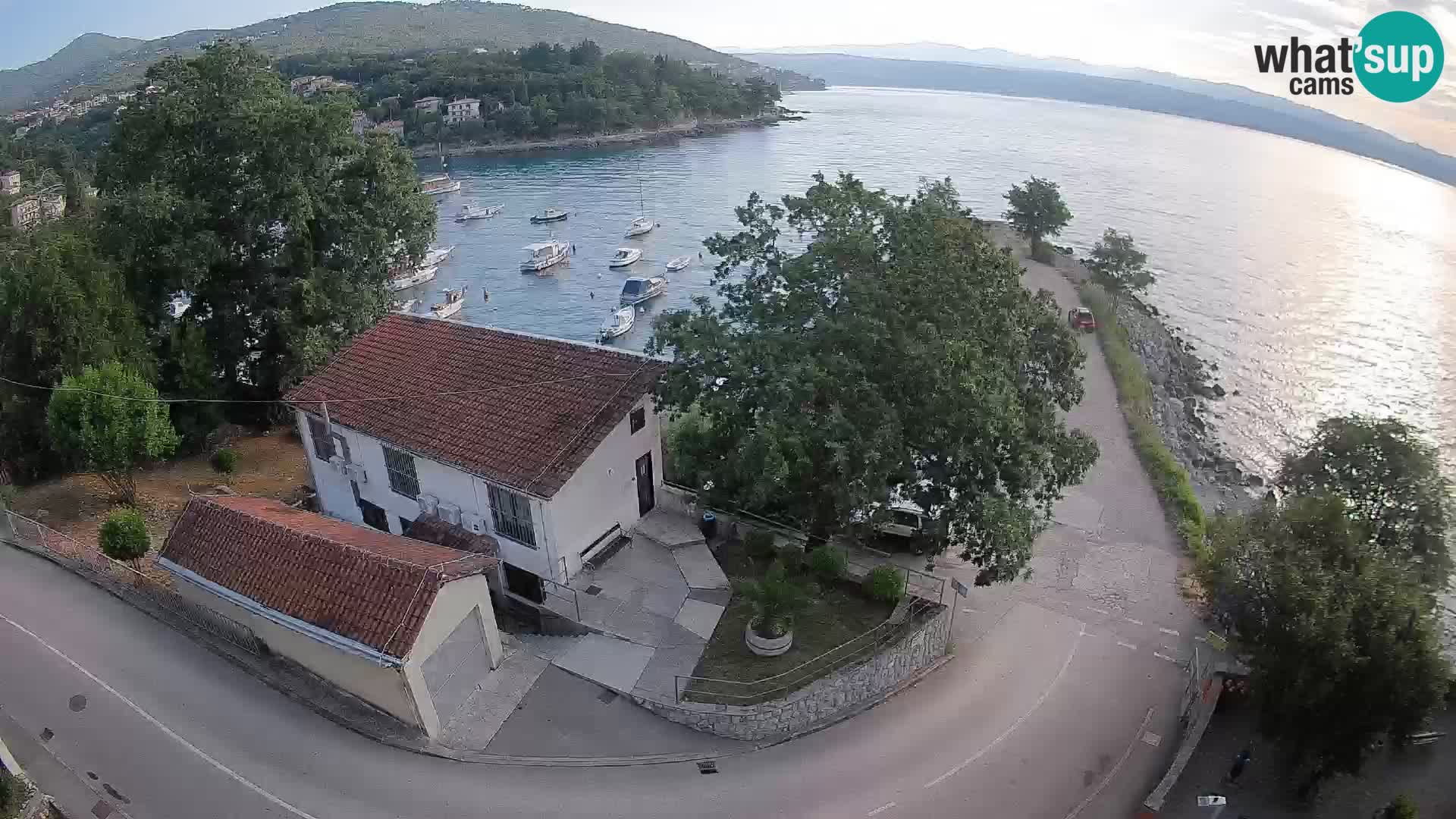 Ika Harbor Webcam – LIVE View of the Harbor and Opatija Lights
