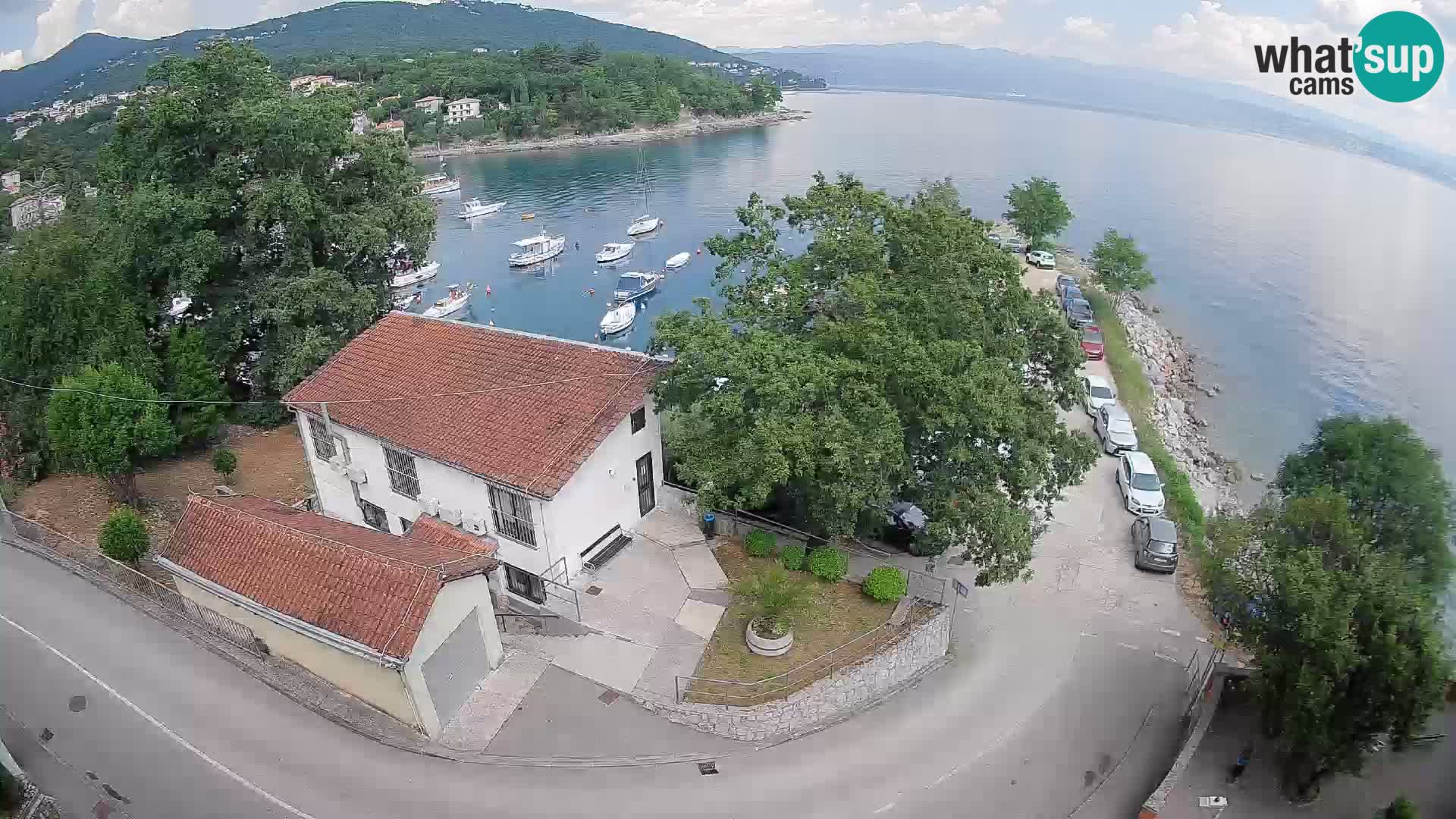 Web kamera luka Ika – Pogled uživo na luku i svjetla Opatije
