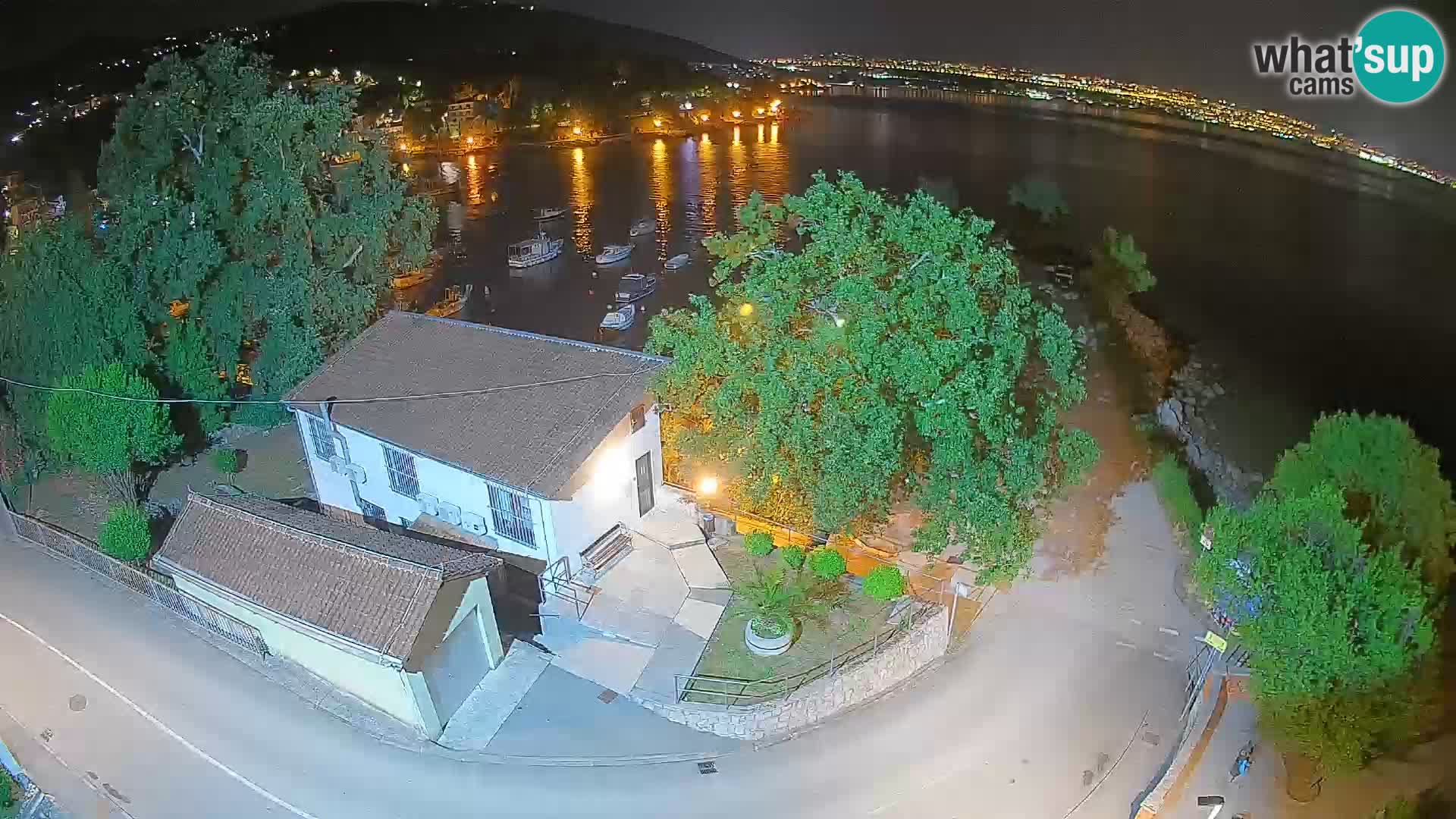 Ika Harbor Webcam – LIVE View of the Harbor and Opatija Lights