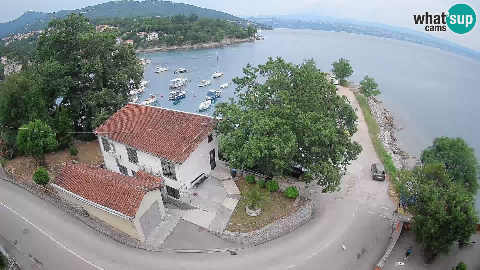 Ika Harbor Webcam – LIVE View of the Harbor and Opatija Lights