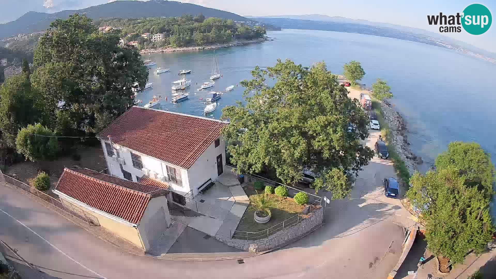 Ika Harbor Webcam – LIVE View of the Harbor and Opatija Lights