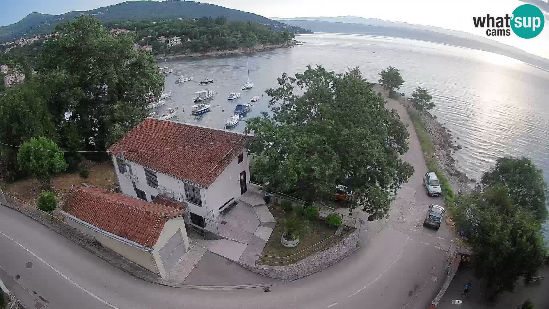 Ika Harbor Webcam – LIVE View of the Harbor and Opatija Lights