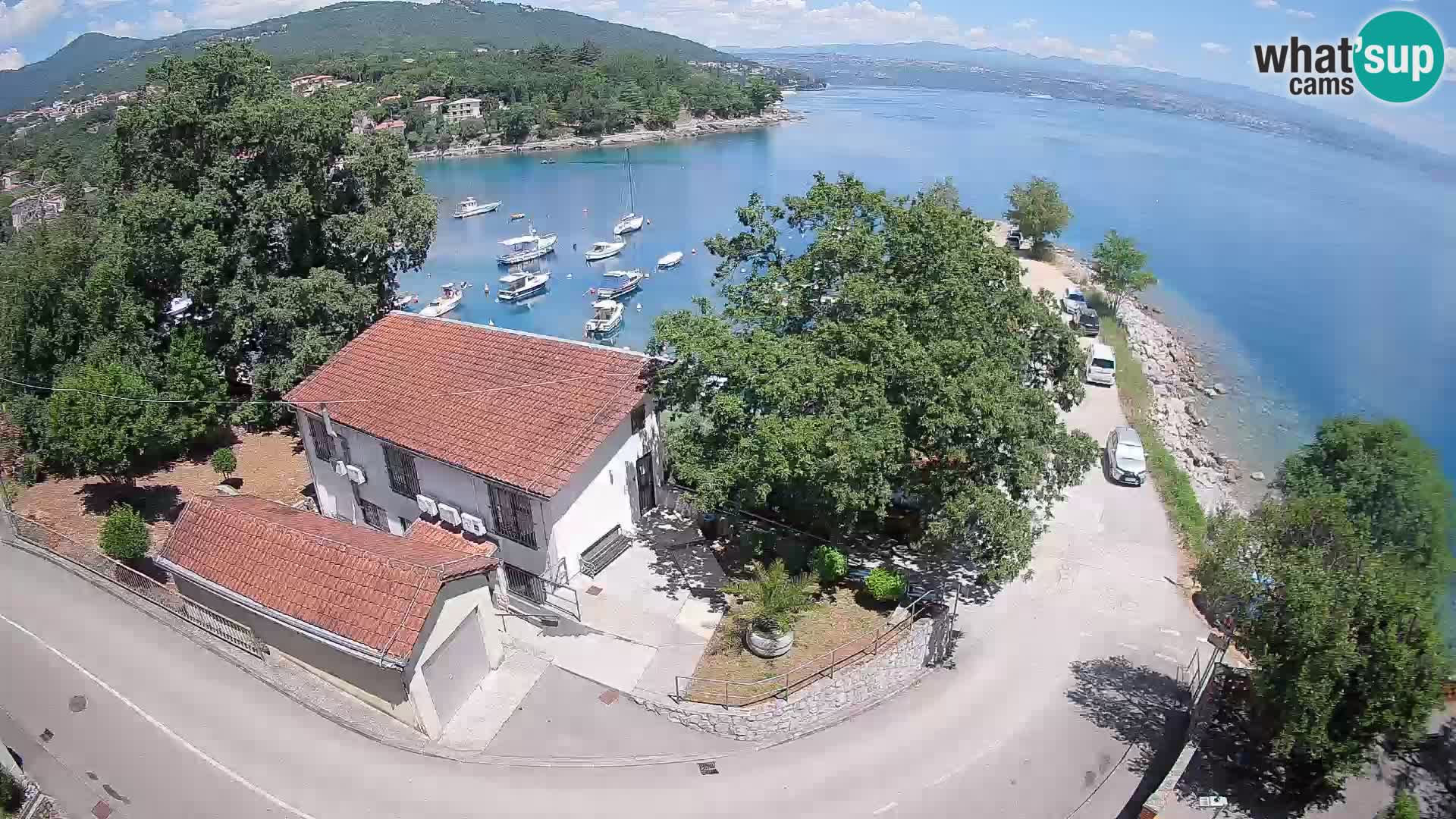 Ika Harbor Webcam – LIVE View of the Harbor and Opatija Lights