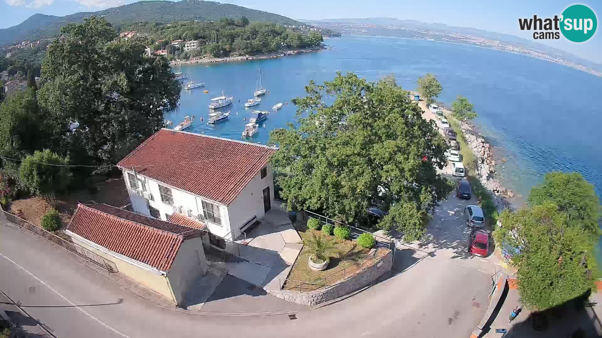 Ika Harbor Webcam – LIVE View of the Harbor and Opatija Lights