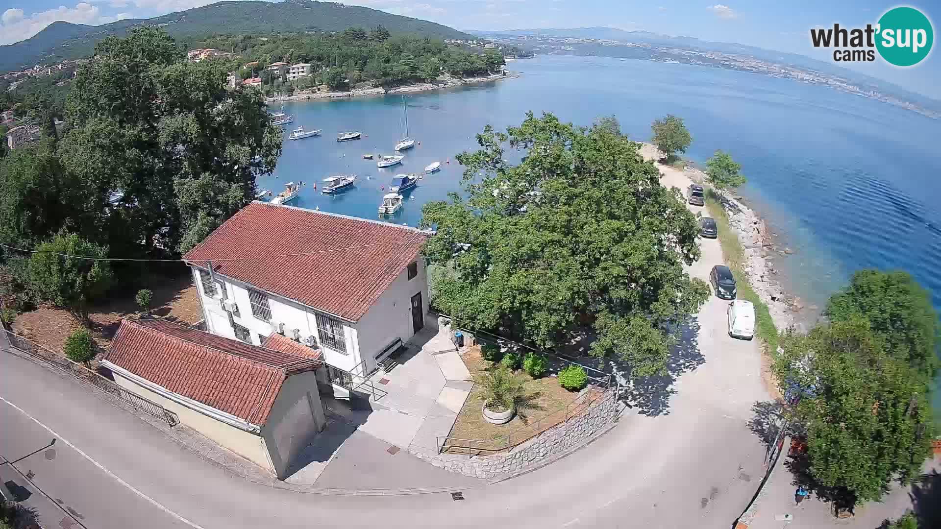Ika Harbor Webcam – LIVE View of the Harbor and Opatija Lights