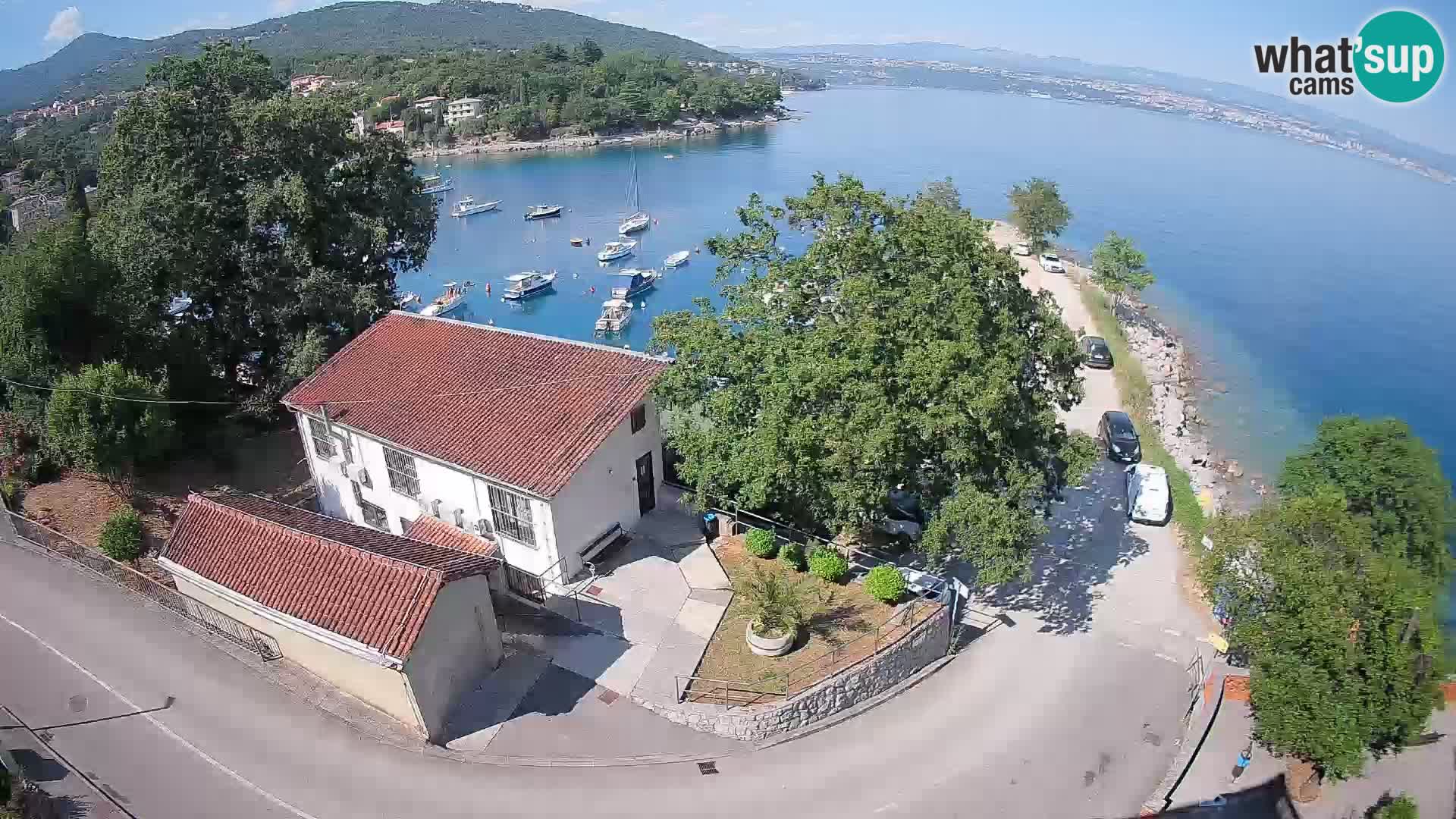 Ika Harbor Webcam – LIVE View of the Harbor and Opatija Lights