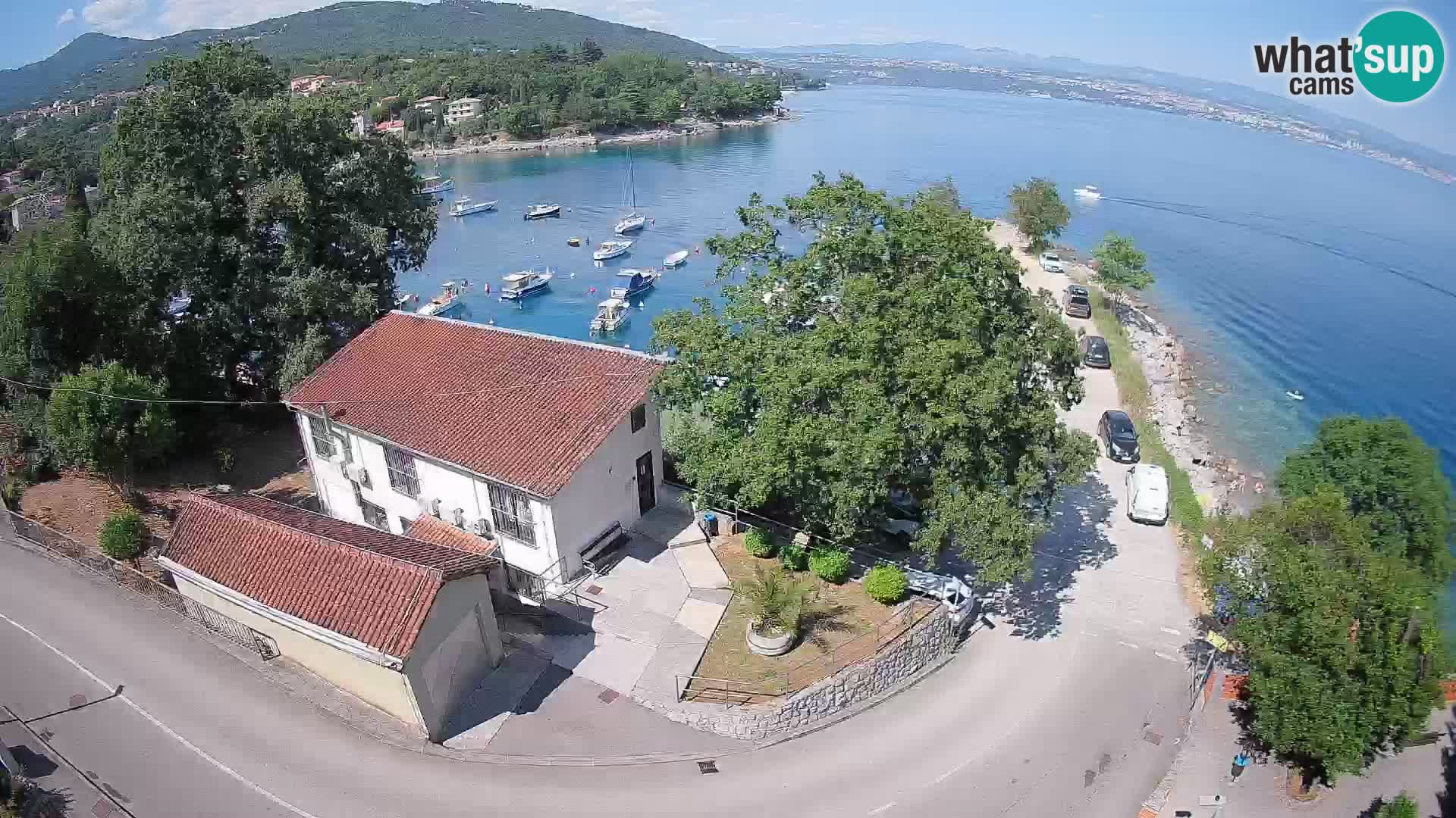 Ika Harbor Webcam – LIVE View of the Harbor and Opatija Lights