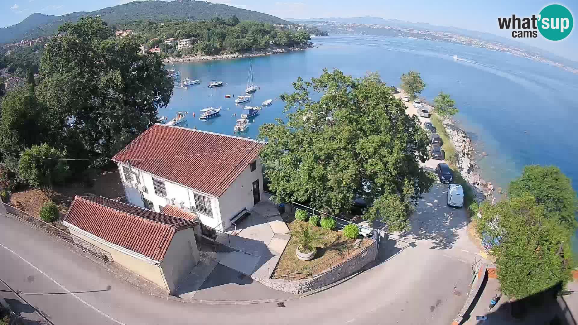Ika Harbor Webcam – LIVE View of the Harbor and Opatija Lights