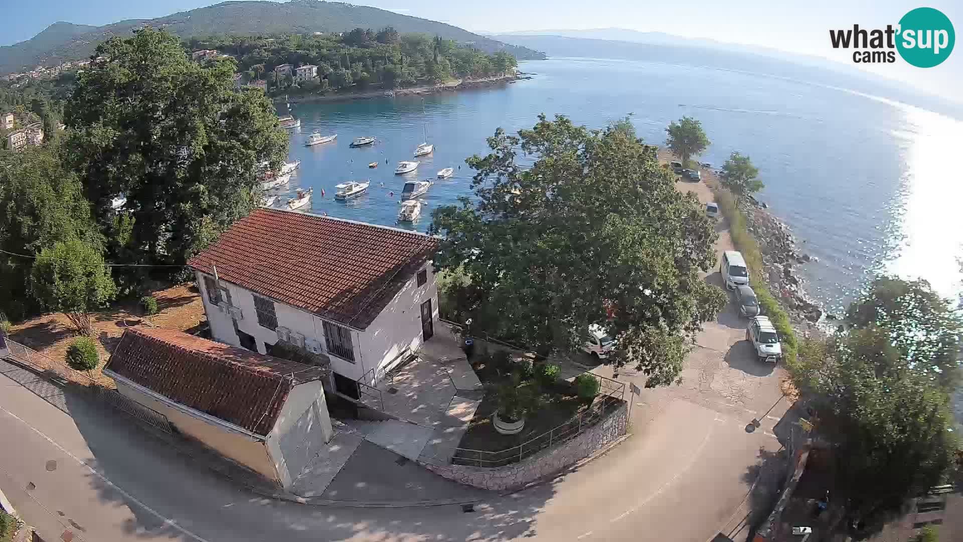 Ika Harbor Webcam – LIVE View of the Harbor and Opatija Lights